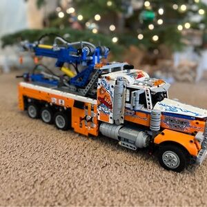 LEGO Technic Heavy-Duty Tow Truck 42128 Crane Toy Engineering Building Set